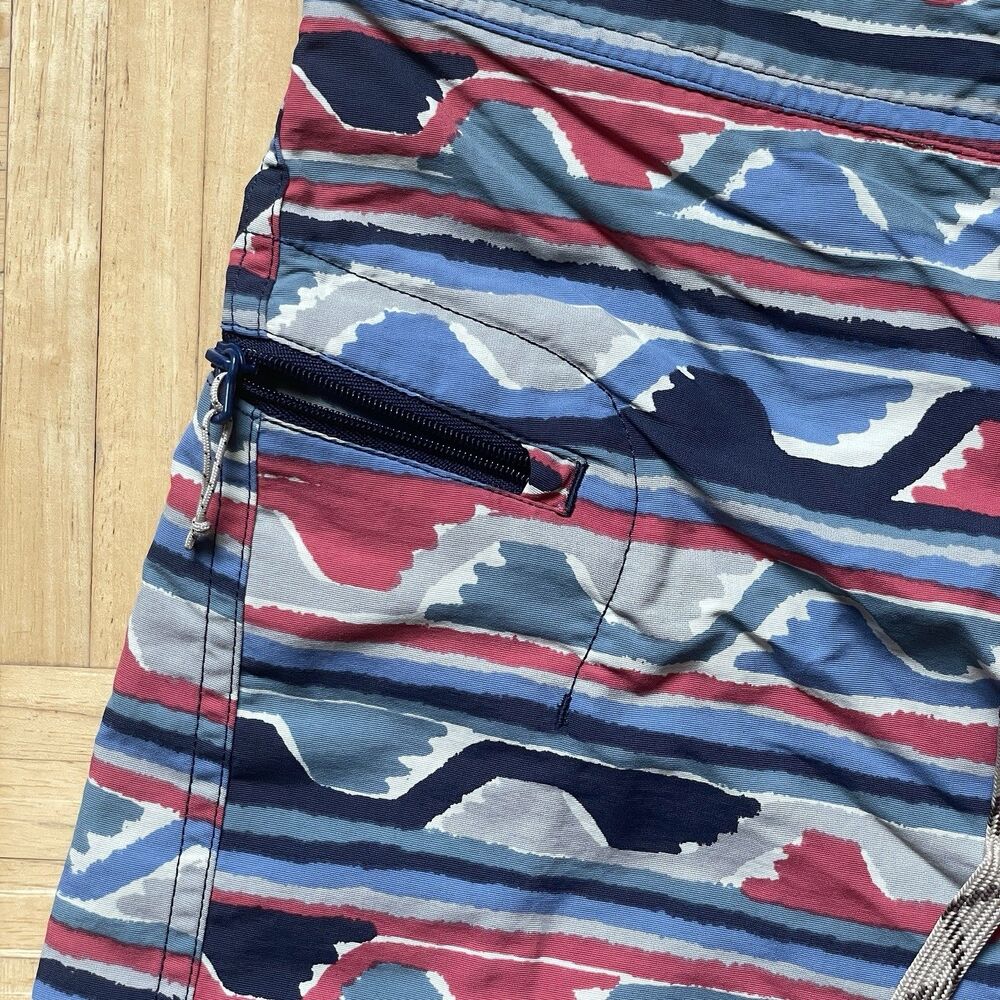 Patagonia Board Shorts Wavefarer Mens 32 Blue Camping Gorpcore Geometric Aztec - Picture 3 of 8